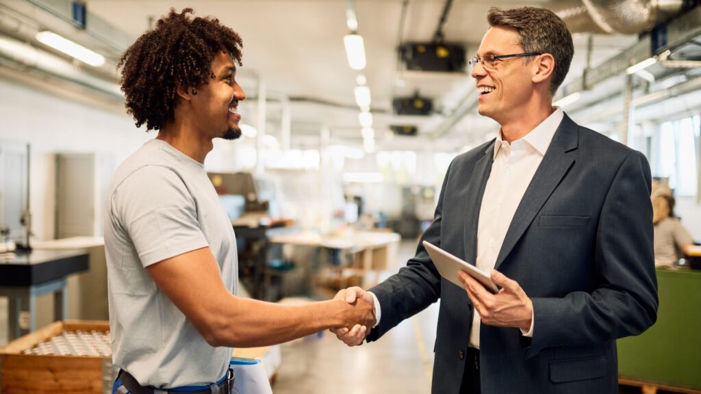 trabalhador e cliente outsourcing